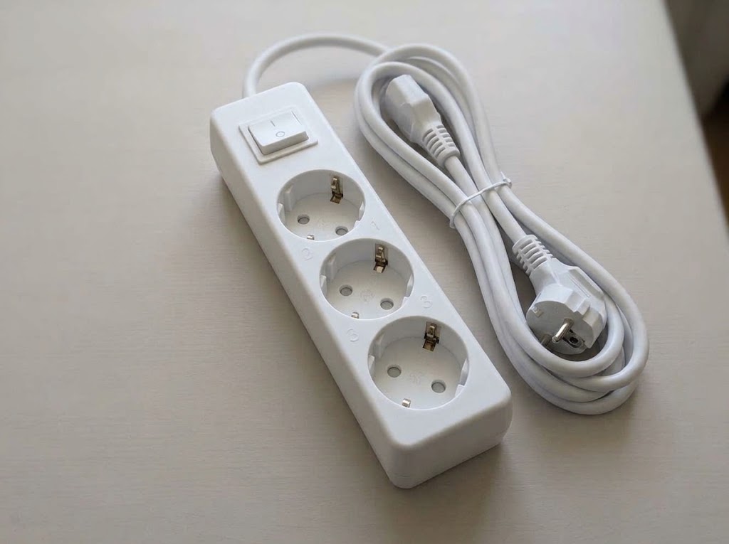 Power Strip 3Modules + 3Meters Cable
