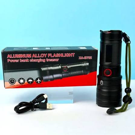 flashlight xa-B702
